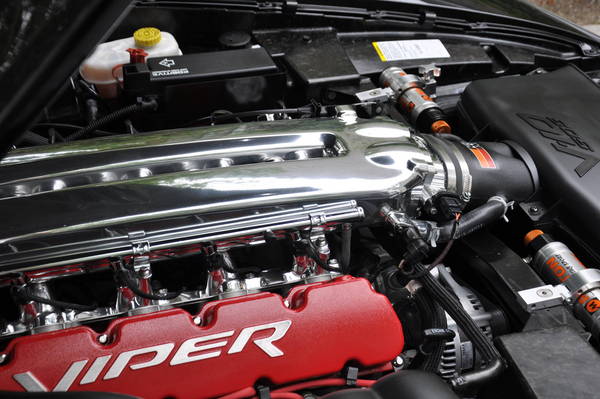 Nader's Dodge Viper 8.0L Intake Manifold AFTER Chrome - Like Metal Polishing and Buffing Services 