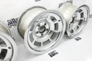 1981 Chevy Corvette Vintage Aluminum Wheels AFTER Chrome-Like Metal Polishing | Wheel Polishing | Aluminum Polishing Services