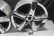 Dodge / Chrysler Aluminum SRT Wheel AFTER Chrome-Like Metal Polishing and Buffing Services / Restoration Services