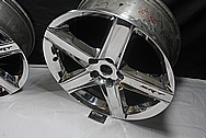 Dodge / Chrysler Aluminum SRT Wheel AFTER Chrome-Like Metal Polishing and Buffing Services / Restoration Services