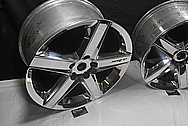 Dodge / Chrysler Aluminum SRT Wheel AFTER Chrome-Like Metal Polishing and Buffing Services / Restoration Services