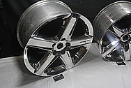 Dodge / Chrysler Aluminum SRT Wheel AFTER Chrome-Like Metal Polishing and Buffing Services / Restoration Services