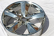 Dodge Challenger Aluminum 20" Wheel AFTER Chrome-Like Metal Polishing and Buffing Services