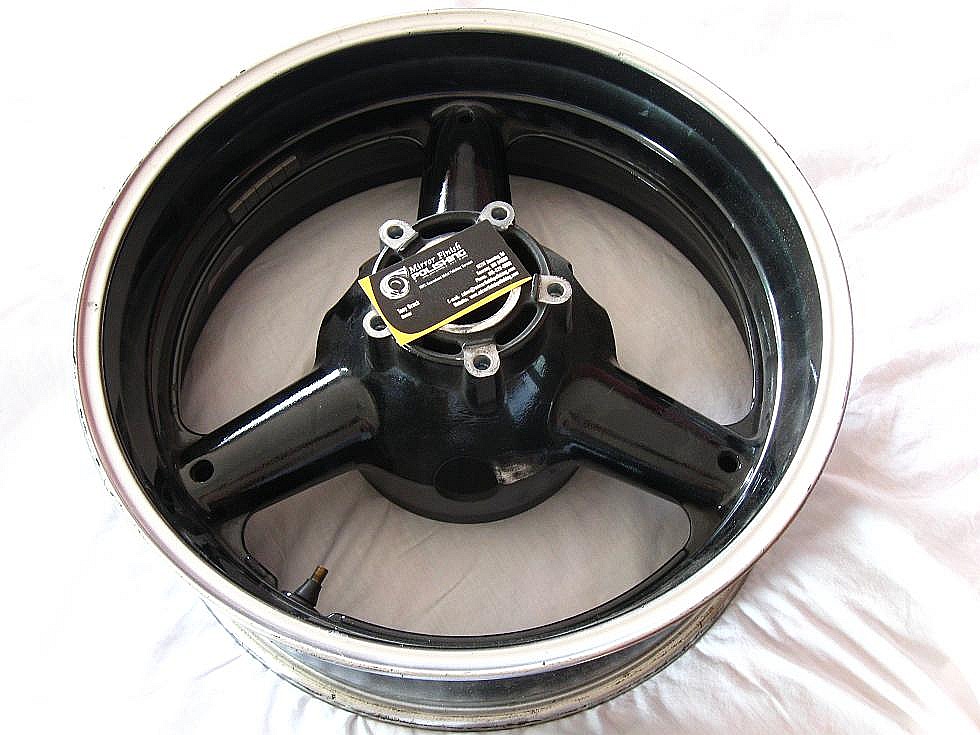 2008 Suzuki Hayabusa Motorcycle Wheels AFTER Custom Metal Polishing