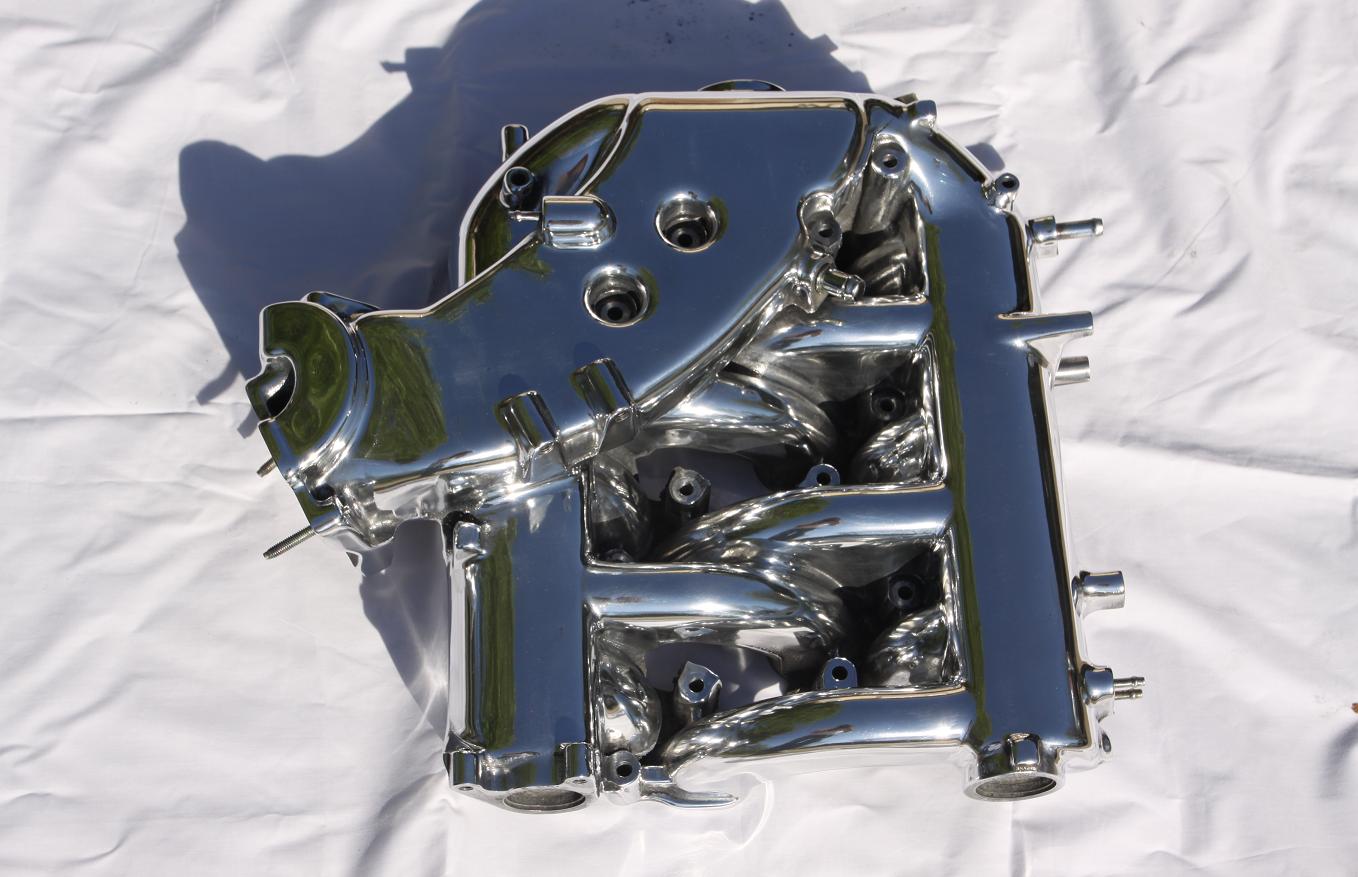 Ford Mustang 3.8L Aluminum Intake AFTER Chrome - Like Metal Polishing Service