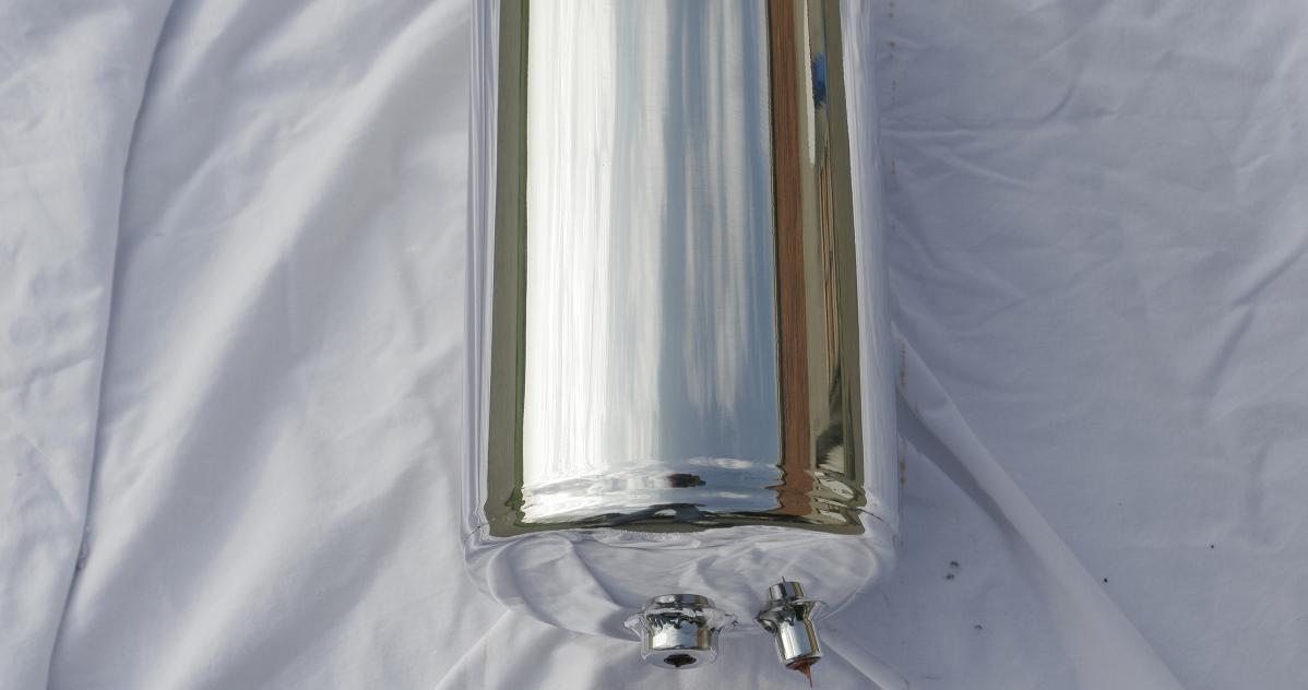 Chrome-Like-Polished Tank