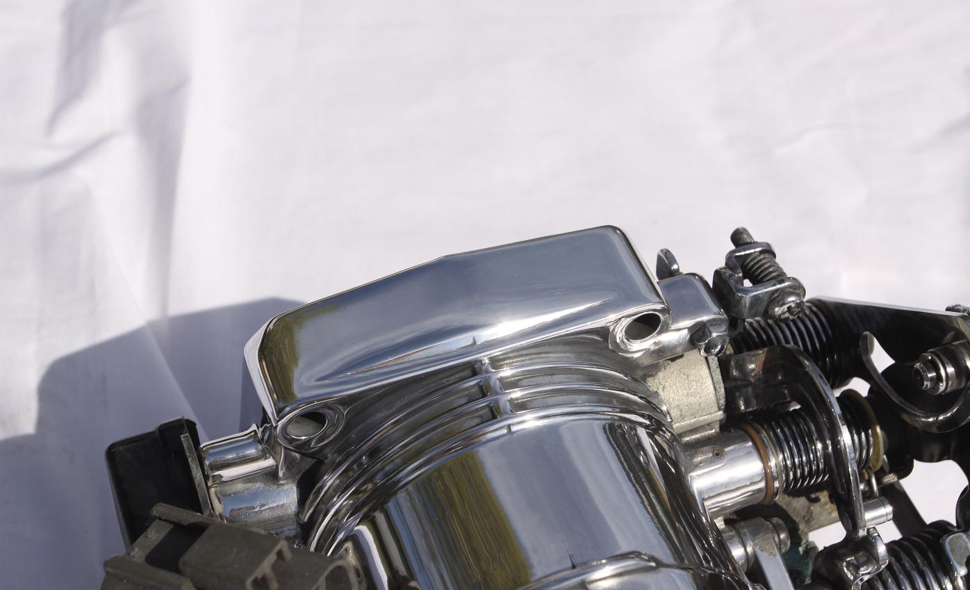 Ford Mustang V8 Throttle Body AFTER Chrome - Like Metal Polishing Services