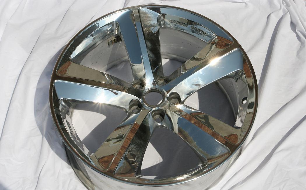 Dodge Charger 20" Wheel Chrome - Like Metal Polishing Service