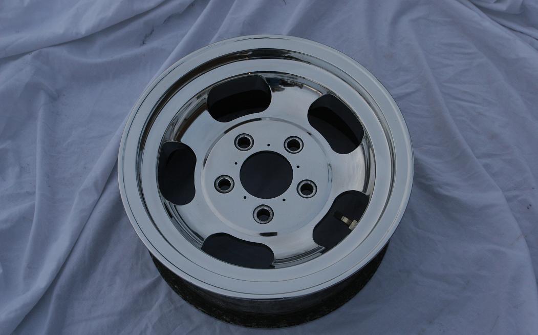 14" Racing Wheel AFTER Polishing to a Chrome-Like Mirror Finish!