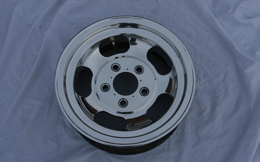 14" Racing Wheel AFTER Polishing to a Chrome-Like Mirror Finish!
