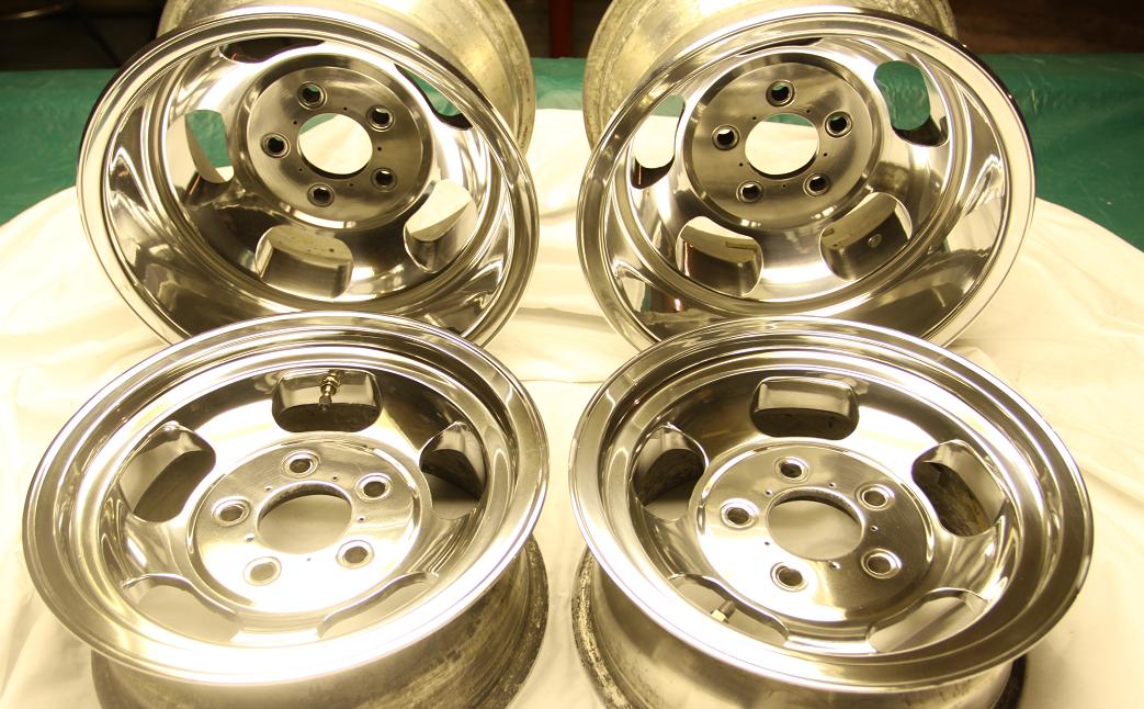 U.S. Indy Mag Wheel AFTER Chrome-Like Metal Polishing and Buffing Services