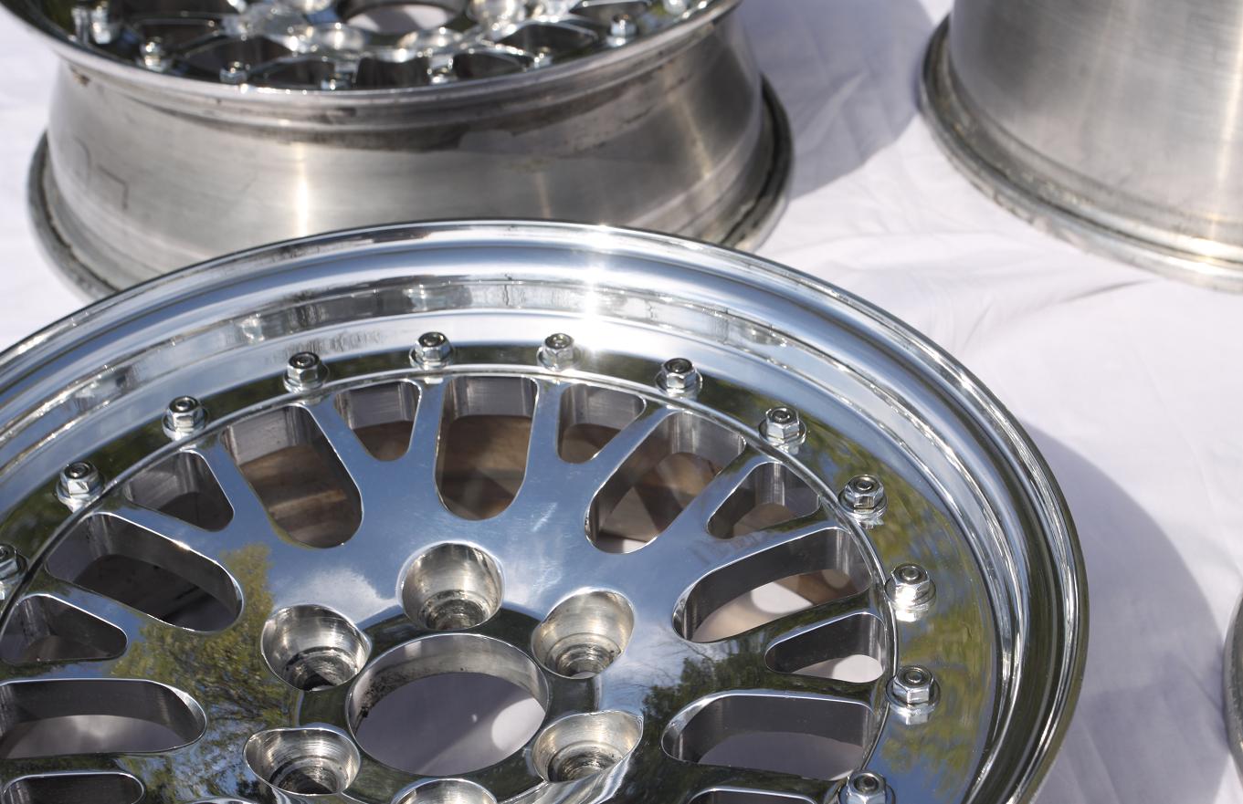 CCW 16" Wheel AFTER Chrome - Like Metal Polishing and Buffing Services