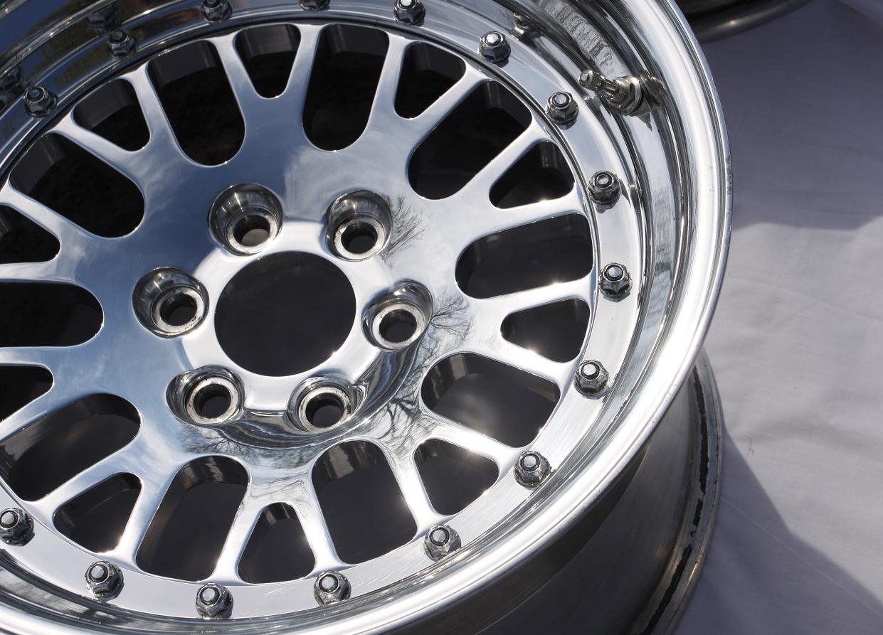 CCW 16" Wheel AFTER Chrome - Like Metal Polishing and Buffing Services