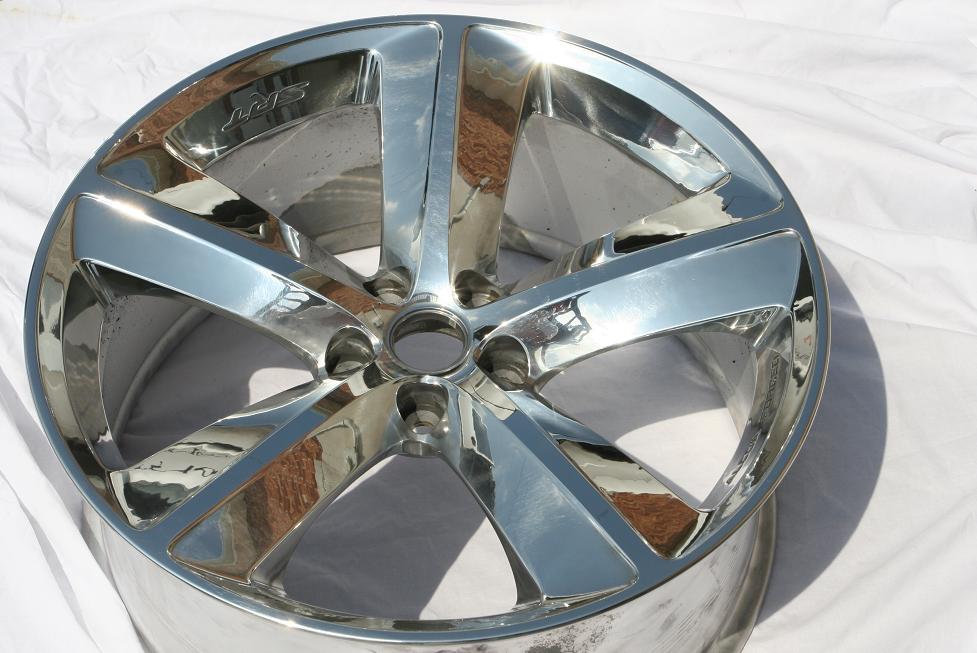 Dodge Charger 20" Wheel Chrome - Like Metal Polishing Service