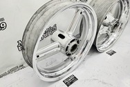 Aluminum Suzuki GSXR1000 Wheel AFTER Chrome-Like Metal Polishing and Buffing Services | Motorcycle Polishing