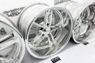 Brand New Aluminum Wheels AFTER Chrome-Like Metal Polishing and Buffing Services | HQ Wheel Polishing Services