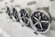 Ford Aluminum Wheels AFTER Chrome-Like Metal Polishing and Buffing Services / Restoration Services | Wheels Polishing Services
