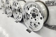 Ford Aluminum Truck Wheels AFTER Chrome-Like Metal Polishing and Buffing Services / Restoration Services | Wheels Polishing Services