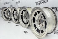 1981 Chevy Corvette Vintage Aluminum Wheels BEFORE Chrome-Like Metal Polishing | Wheel Polishing | Aluminum Polishing Services
