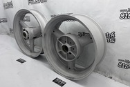Aluminum Suzuki GSXR1000 Wheel BEFORE Chrome-Like Metal Polishing and Buffing Services | Motorcycle Polishing
